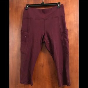 Athleta women’s Capri leggings, size medium